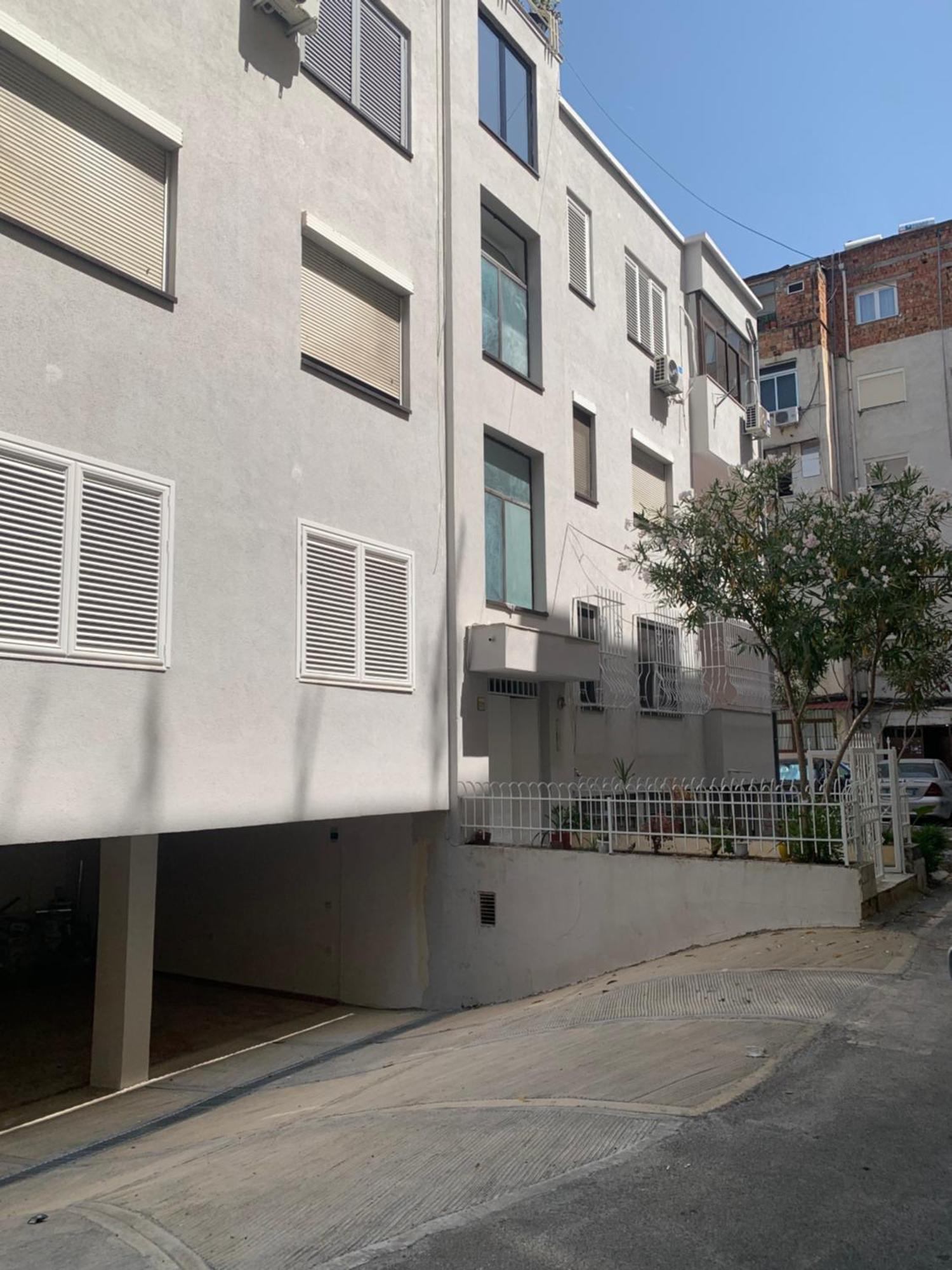 Nazari Apartment 2 Tirana Exteriör bild